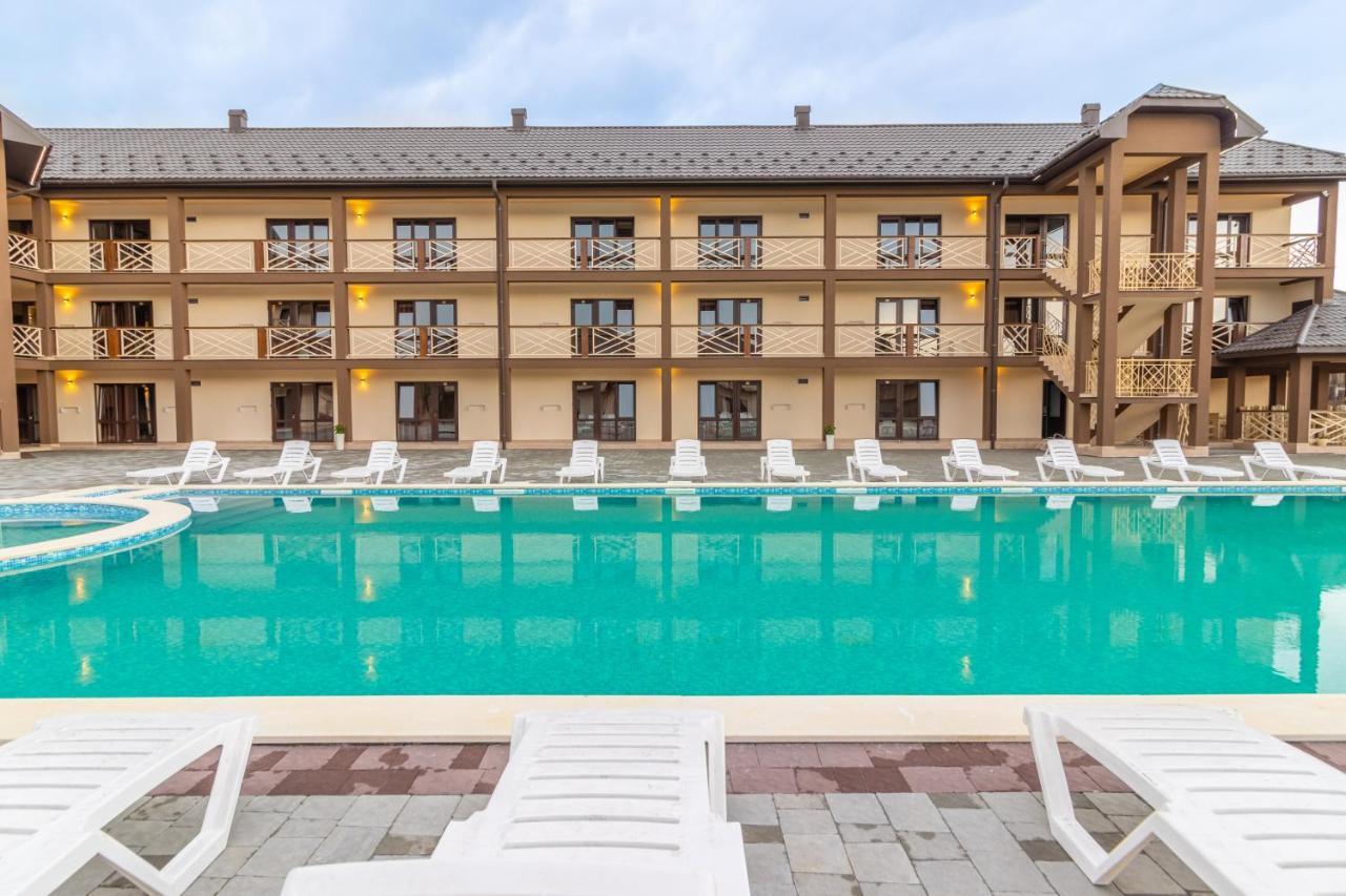 Nikoletta Hotel Solotvyno Ngoại thất bức ảnh